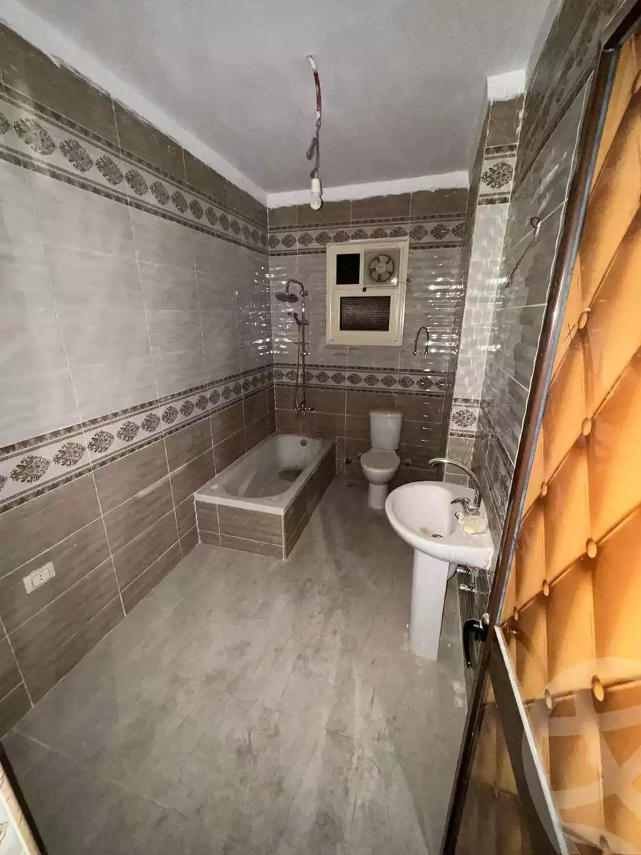https://aqarmap.com.eg/en/listing/5868827-for-sale-cairo-mokattam-el-hadabah-el-wosta-6th-zone-salah-eldeen-alayobi-st