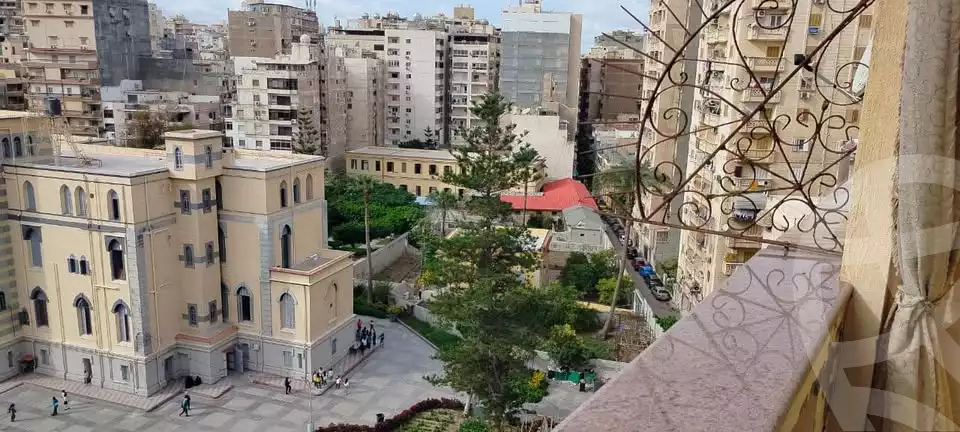 https://aqarmap.com.eg/en/listing/5869181-for-sale-alexandria-glim-noterdam-dpsion-st