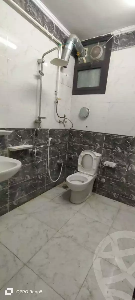 https://aqarmap.com.eg/en/listing/5871256-for-sale-cairo-helwan-helwan-el-sharkeya-mostafa-safwat-st