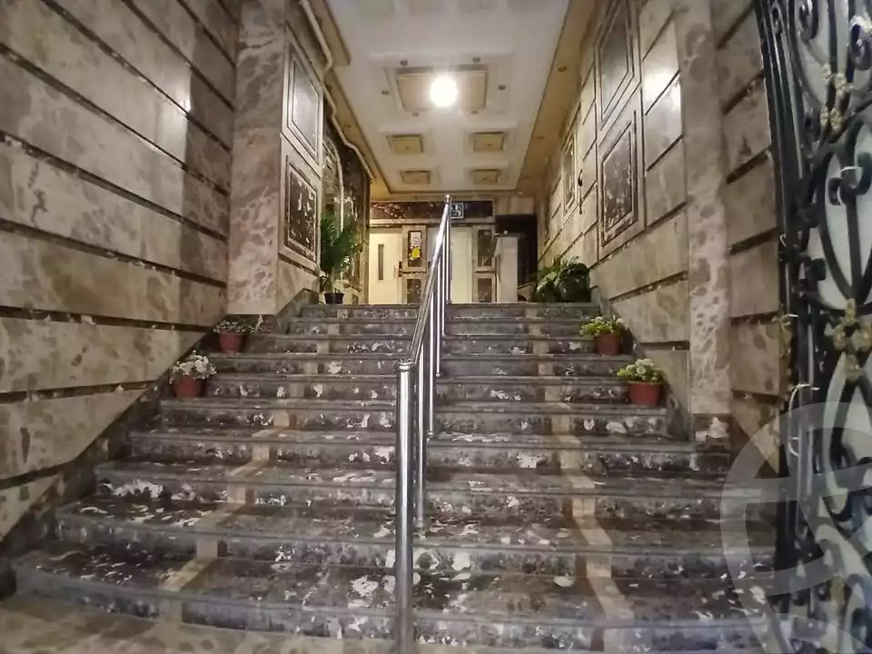 https://aqarmap.com.eg/en/listing/5871275-for-rent-alexandria-cleopatra-shr-bw-qyr-tryq-lhry