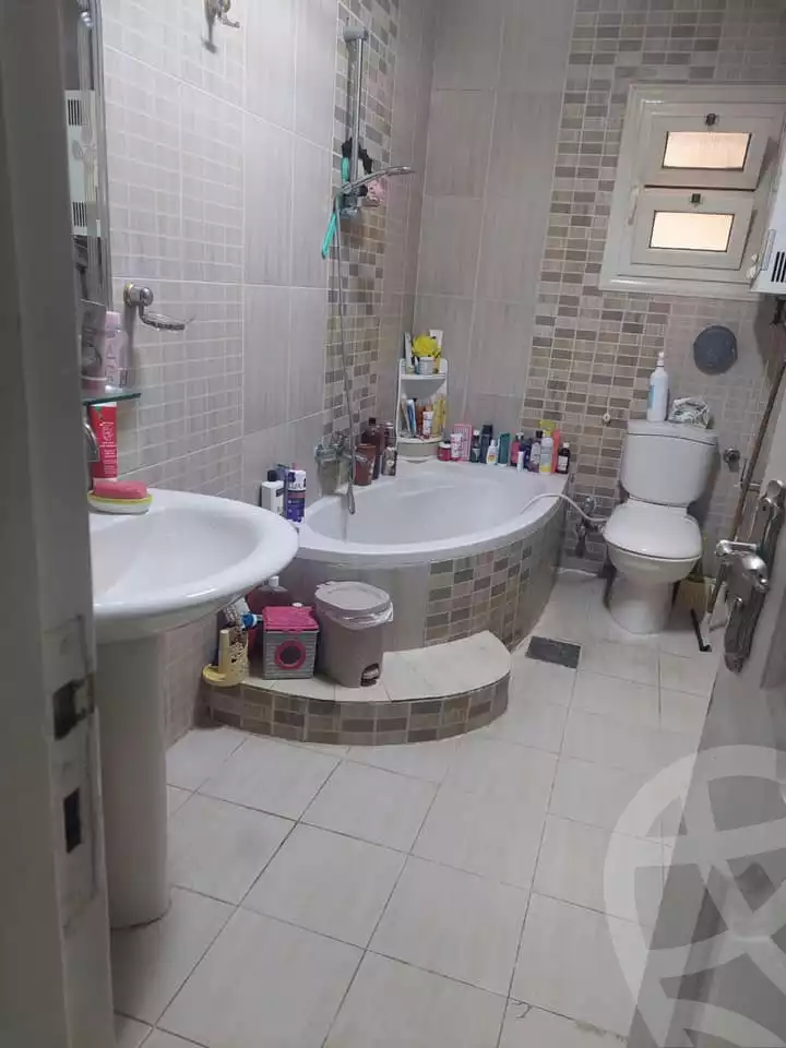 https://aqarmap.com.eg/ar/listing/5873645-for-sale-cairo-mokattam-lhdb-l-ly-shareaa-9