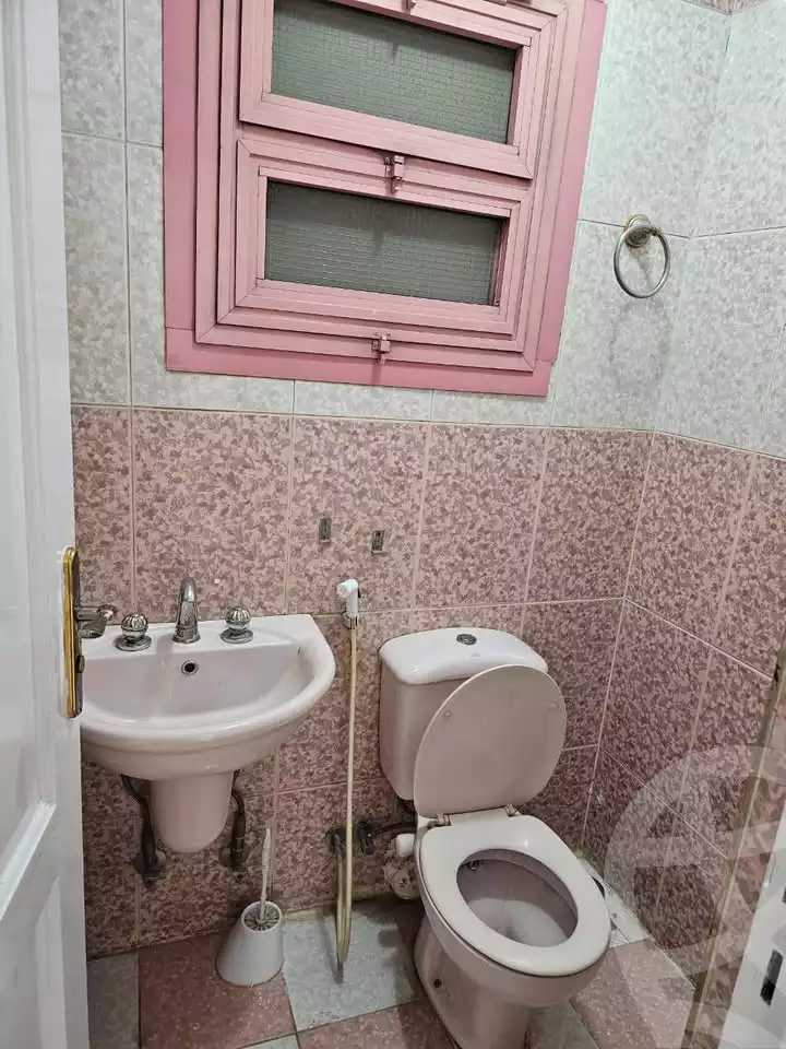 https://aqarmap.com.eg/ar/listing/5874846-for-rent-cairo-mokattam-lhdb-l-ly-shareaa-9