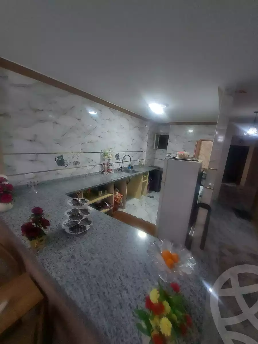 https://aqarmap.com.eg/ar/listing/5875170-for-sale-cairo-helwan-helwan-el-sharkeya-mostafa-safwat-st