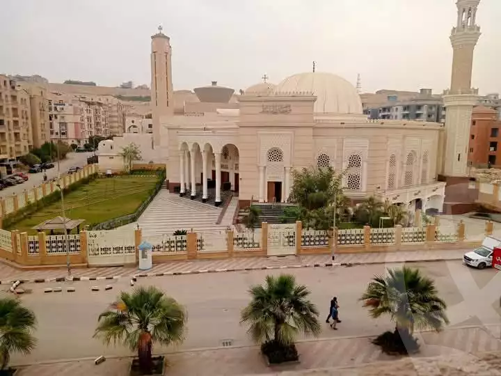 https://aqarmap.com.eg/ar/listing/5876134-for-sale-cairo-mokattam-el-hadabah-el-wosta-compounds-aman