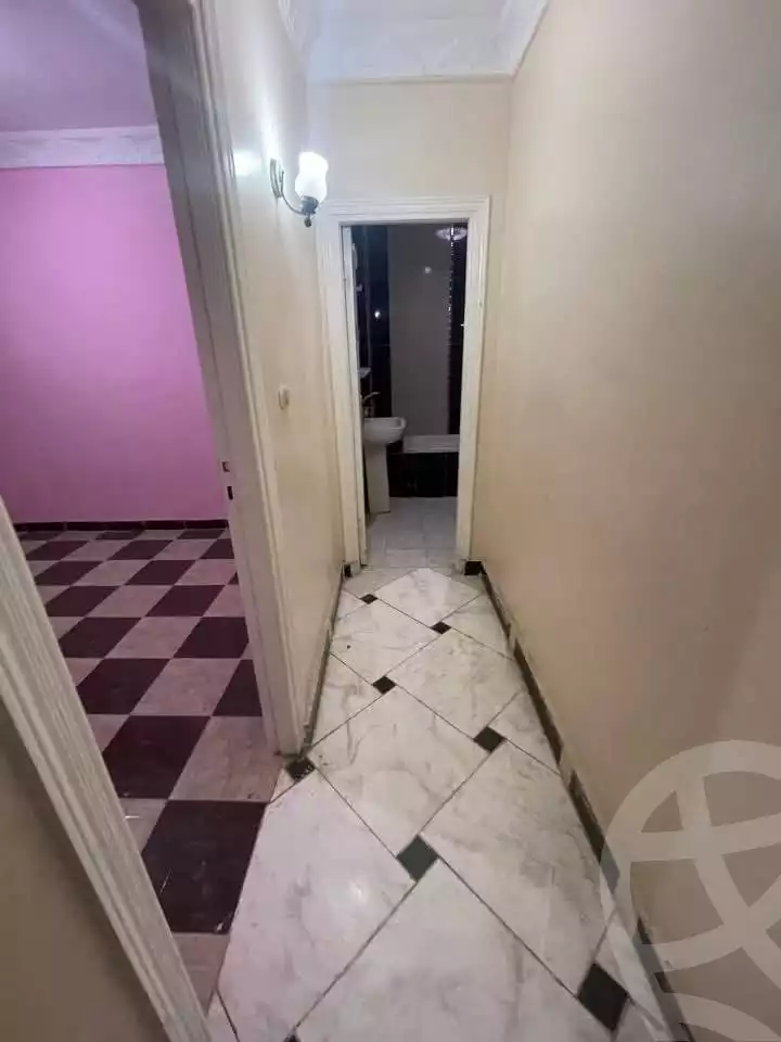 https://aqarmap.com.eg/ar/listing/5876064-for-sale-alexandria-l-jmy-lbytsh-al-kaada-st