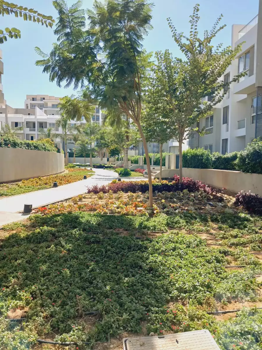 https://aqarmap.com.eg/ar/listing/5877828-for-sale-cairo-new-cairo-lmstqbl-syty-compounds-beta-greens