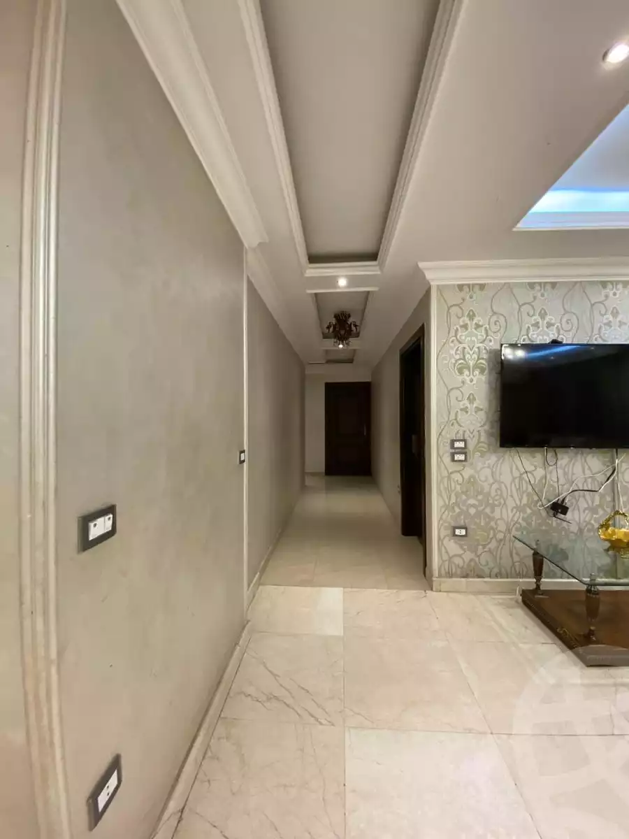 https://aqarmap.com.eg/ar/listing/5878421-for-rent-cairo-dokki-kwrnysh-lnyl