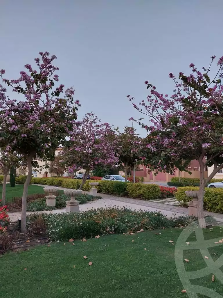 https://aqarmap.com.eg/en/listing/5879670-for-sale-cairo-new-cairo-compounds-hyde-park-greens-hyde-park-compound