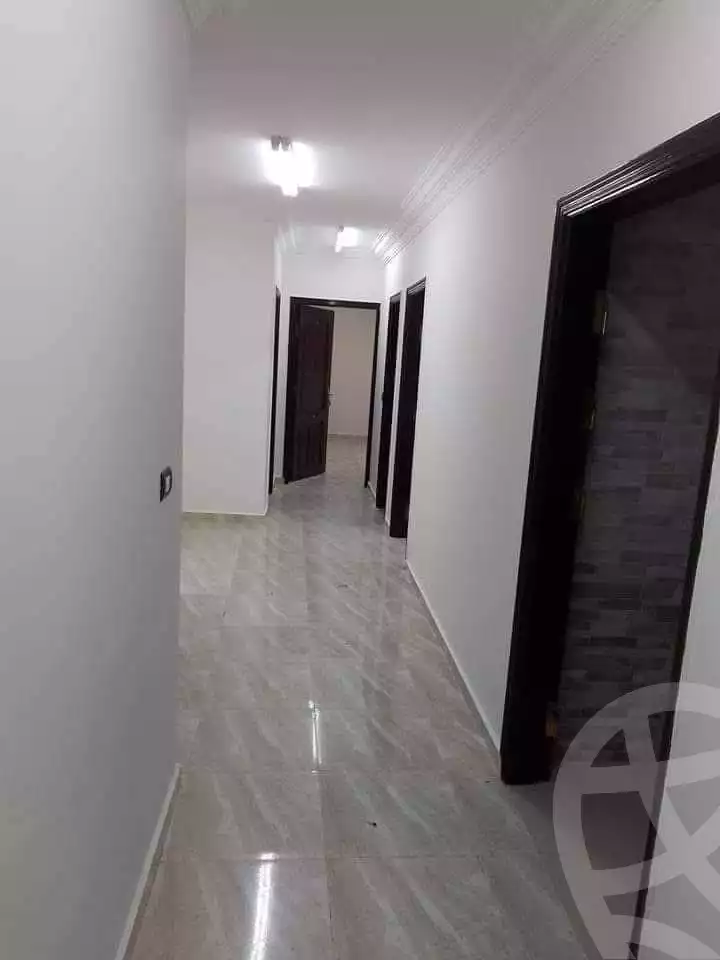 https://aqarmap.com.eg/ar/listing/5880441-for-rent-cairo-mokattam-lhdb-l-ly-shareaa-9