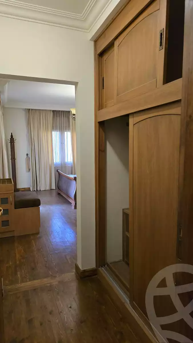 https://aqarmap.com.eg/en/listing/5881774-for-sale-cairo-new-cairo-first-settlement-mhwr-mstfy-kml