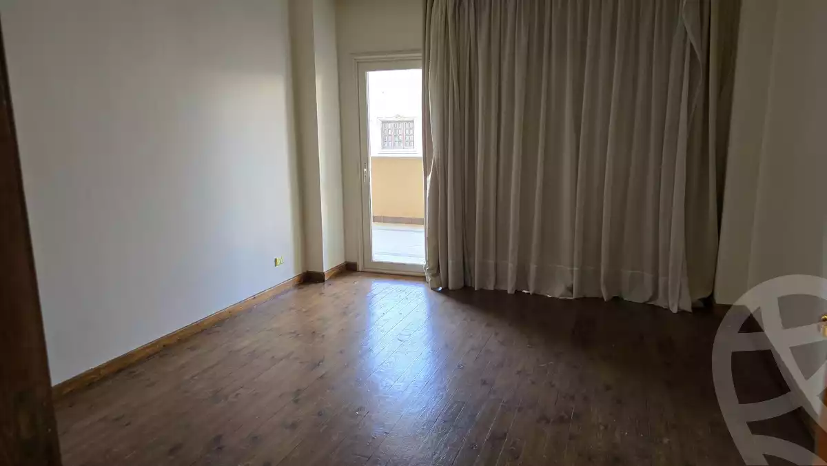 https://aqarmap.com.eg/en/listing/5881774-for-sale-cairo-new-cairo-first-settlement-mhwr-mstfy-kml