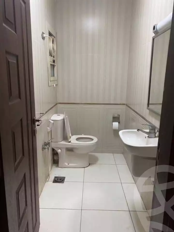 https://aqarmap.com.eg/en/listing/5883433-for-sale-cairo-mokattam-el-hadabah-el-wosta-compounds-hayat-compound-albaet