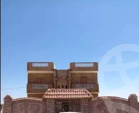 https://aqarmap.com.eg/ar/listing/5883798-for-sale-marsa-matruh-marsa-matrouh-city-alam-el-roum-st