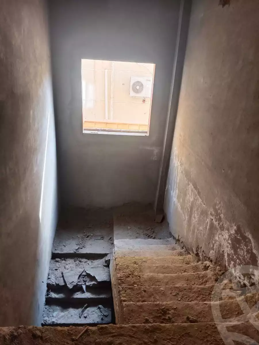 https://aqarmap.com.eg/en/listing/5885180-for-sale-cairo-el-sheikh-zayed-city-el-hay-elasher-street-100