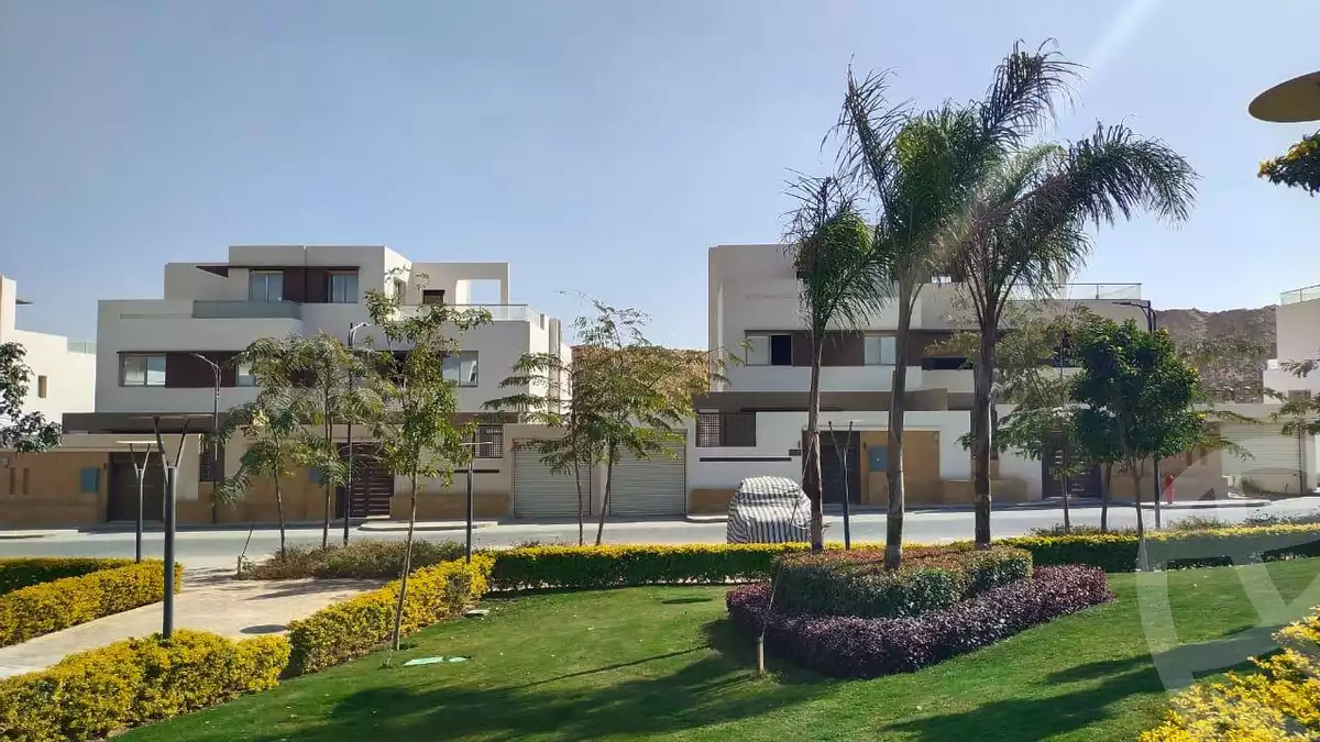 https://aqarmap.com.eg/en/listing/5886106-for-sale-cairo-6th-of-october-compounds-upville
