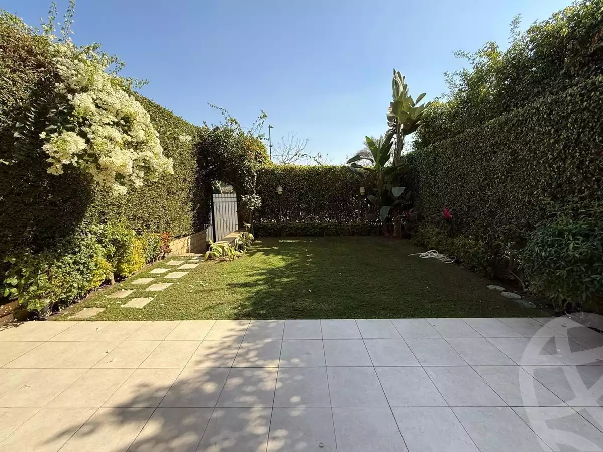 https://aqarmap.com.eg/ar/listing/5886744-for-rent-cairo-el-sheikh-zayed-city-compounds-kmbwnd-wyst-twn-swdyk