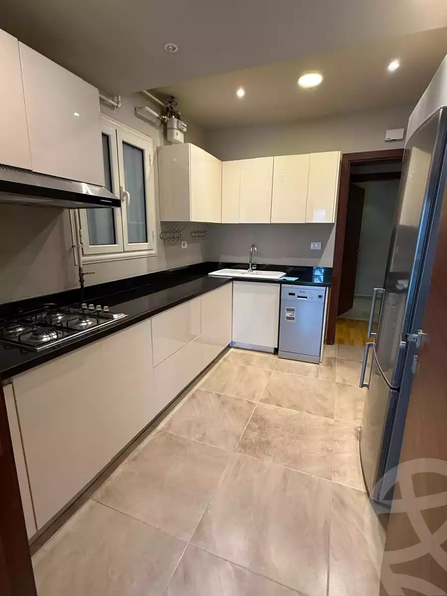 https://aqarmap.com.eg/ar/listing/5886744-for-rent-cairo-el-sheikh-zayed-city-compounds-kmbwnd-wyst-twn-swdyk