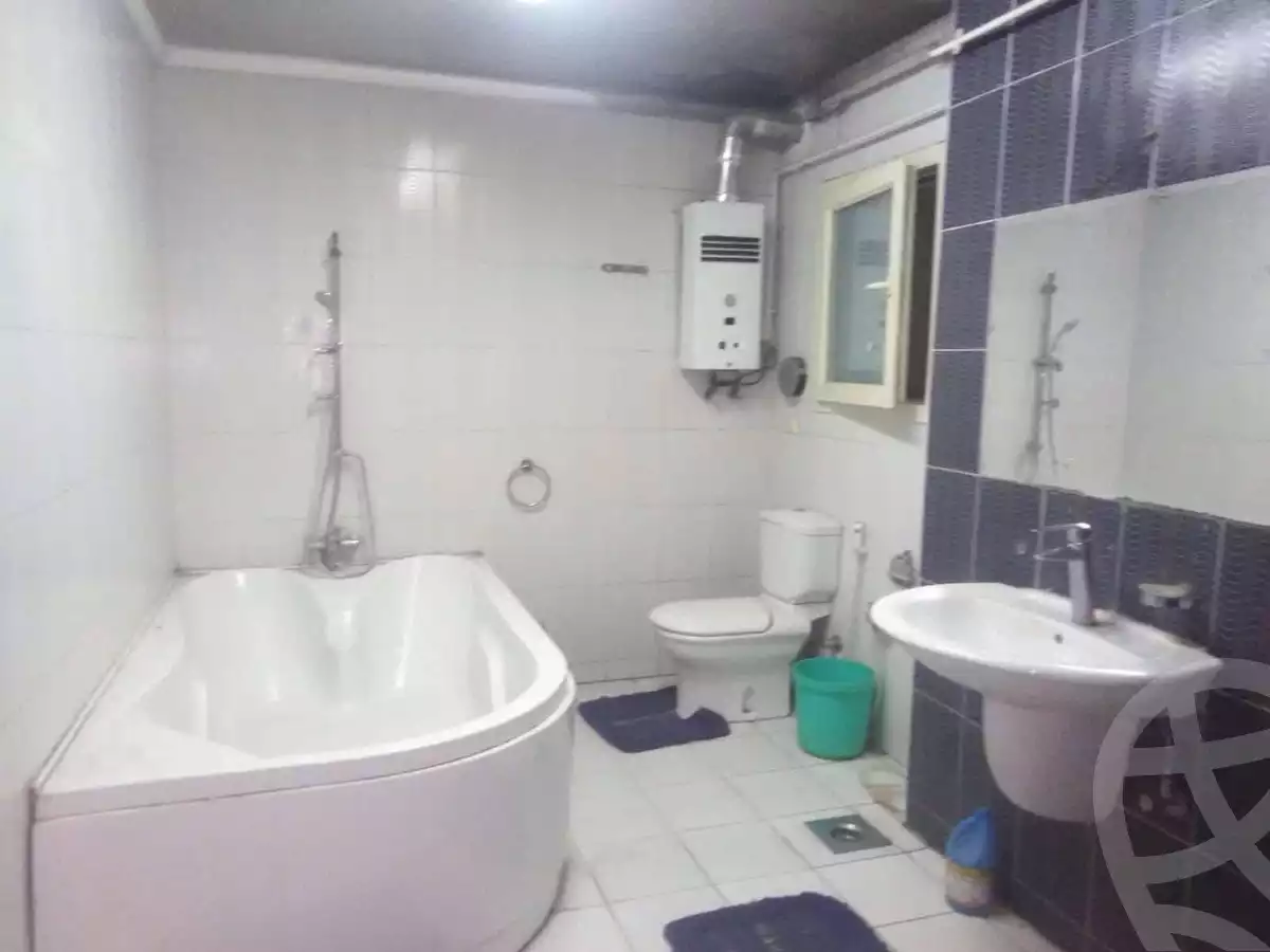 https://aqarmap.com.eg/ar/listing/5886885-for-sale-cairo-helwan-helwan-el-sharkeya-ismael-kamel-st