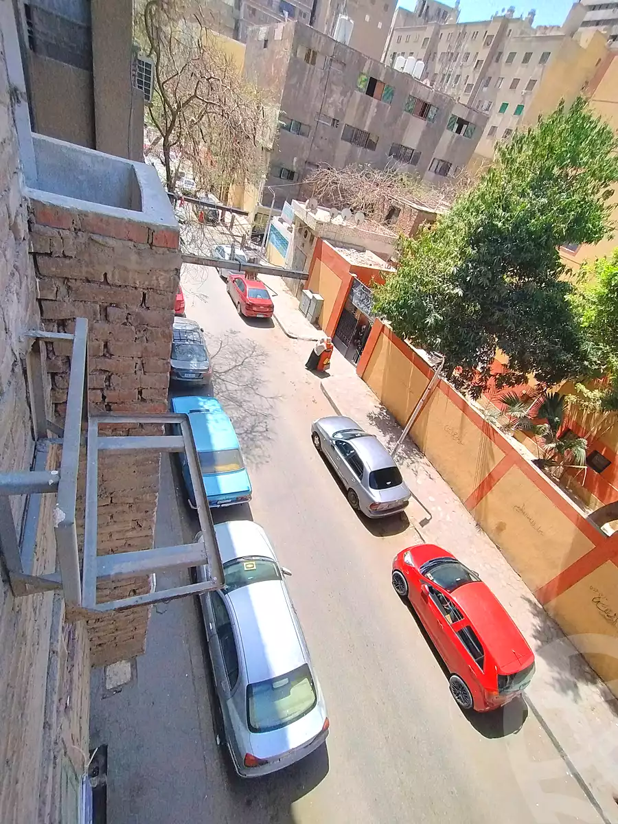 https://aqarmap.com.eg/ar/listing/5887459-for-rent-cairo-downtown-bab-el-loaa-mostafa-basha-kamel-st