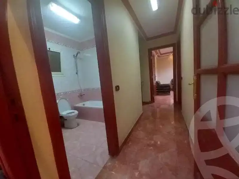 https://aqarmap.com.eg/ar/listing/5889094-for-rent-cairo-mokattam-lhdb-l-ly-shareaa-9