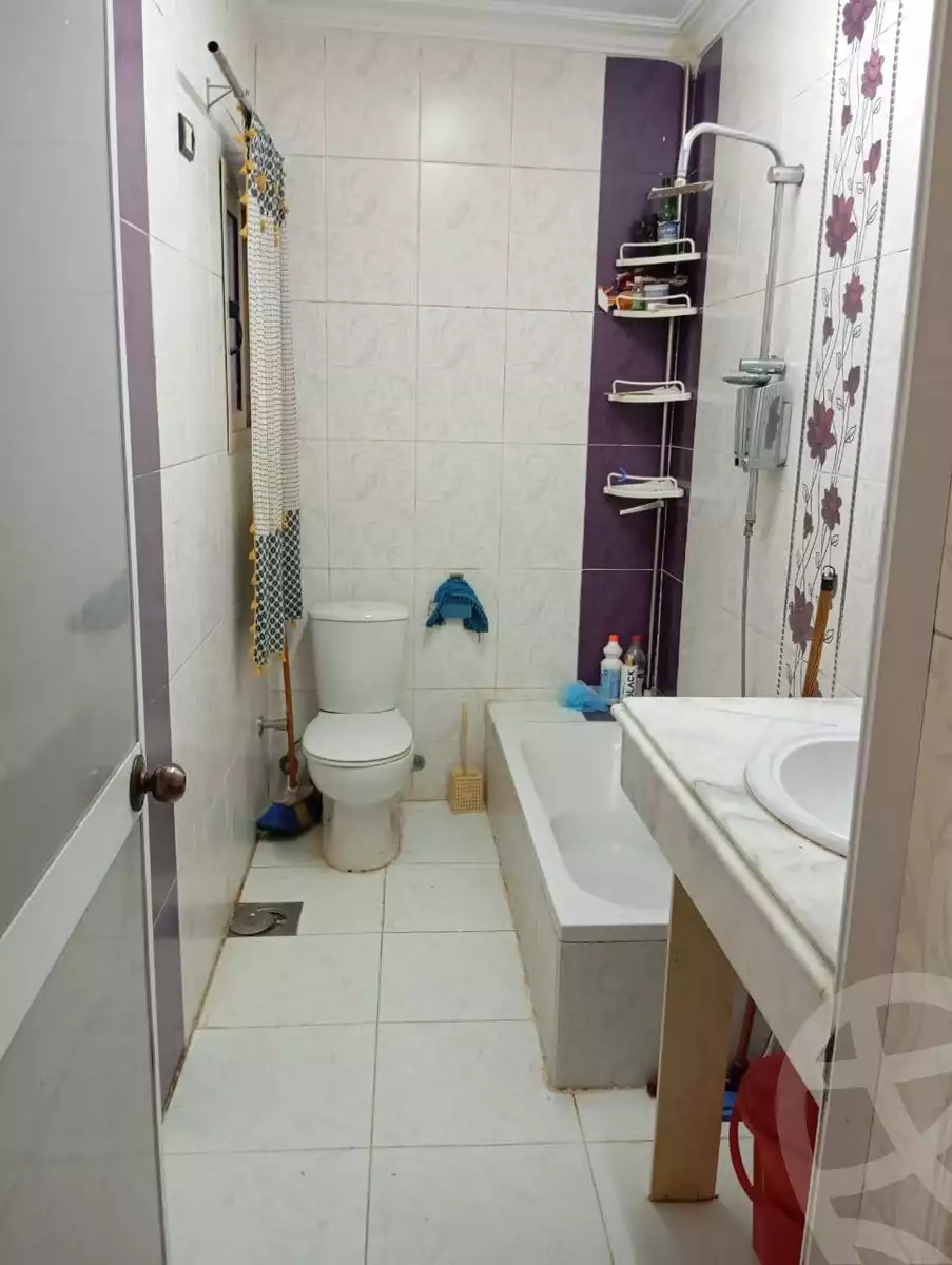 https://aqarmap.com.eg/en/listing/5892705-for-sale-cairo-helwan-hadayek-helwan-nile-corniche-st