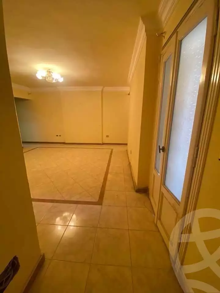 https://aqarmap.com.eg/en/listing/5893460-for-sale-alexandria-bolekly