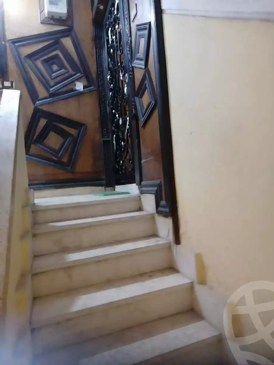 https://aqarmap.com.eg/ar/listing/5895108-for-sale-alexandria-sydy-bshr-sydy-bshr-bhry-shr-mhmwd-l-yswy