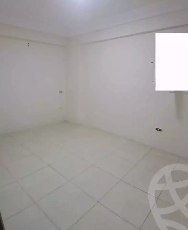 https://aqarmap.com.eg/en/listing/5895354-for-sale-alexandria-moharram-bey-tryq-qn-lswys