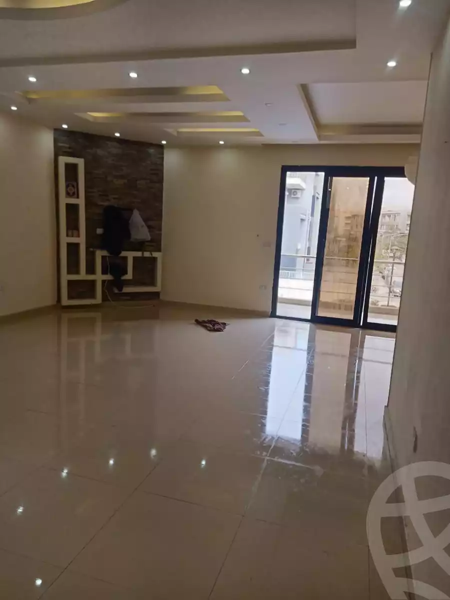 https://aqarmap.com.eg/en/listing/5896120-for-rent-cairo-new-cairo-compounds-midtown