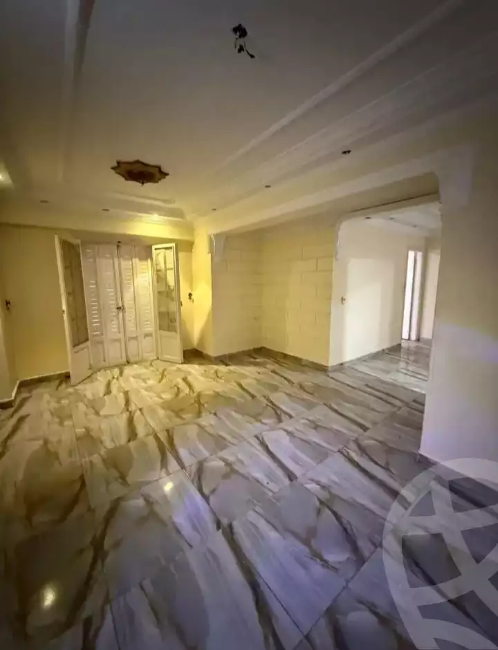 https://aqarmap.com.eg/ar/listing/5897061-for-sale-alexandria-l-jmy-lbytsh-el-zohour-st