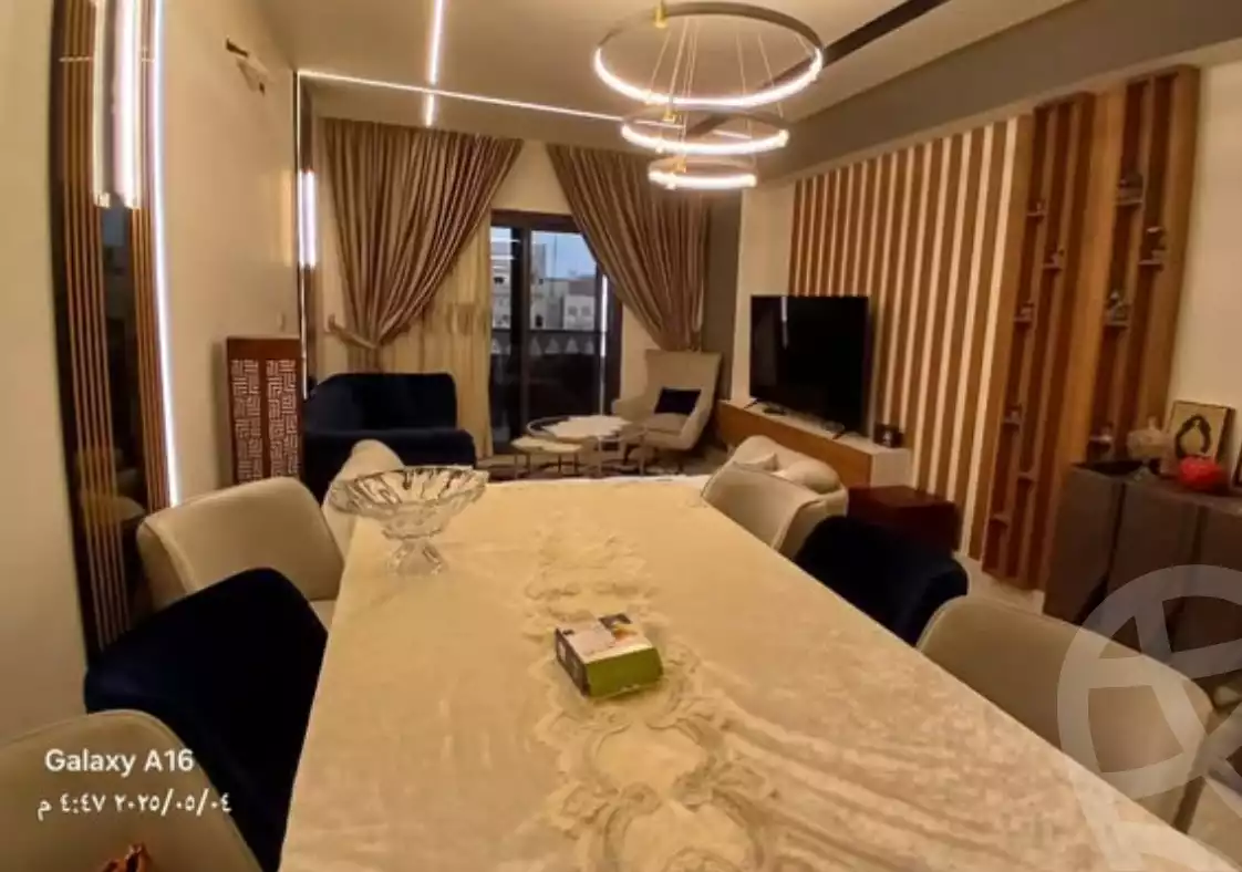https://aqarmap.com.eg/en/listing/5897502-for-sale-cairo-mokattam-lhdb-l-ly