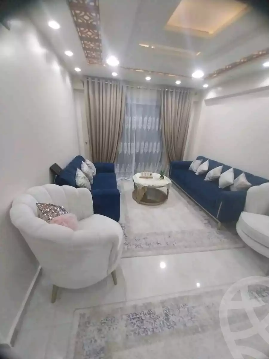 https://aqarmap.com.eg/ar/listing/5902242-for-sale-alexandria-l-jmy-lbytsh-el-saleheen-mosque-st