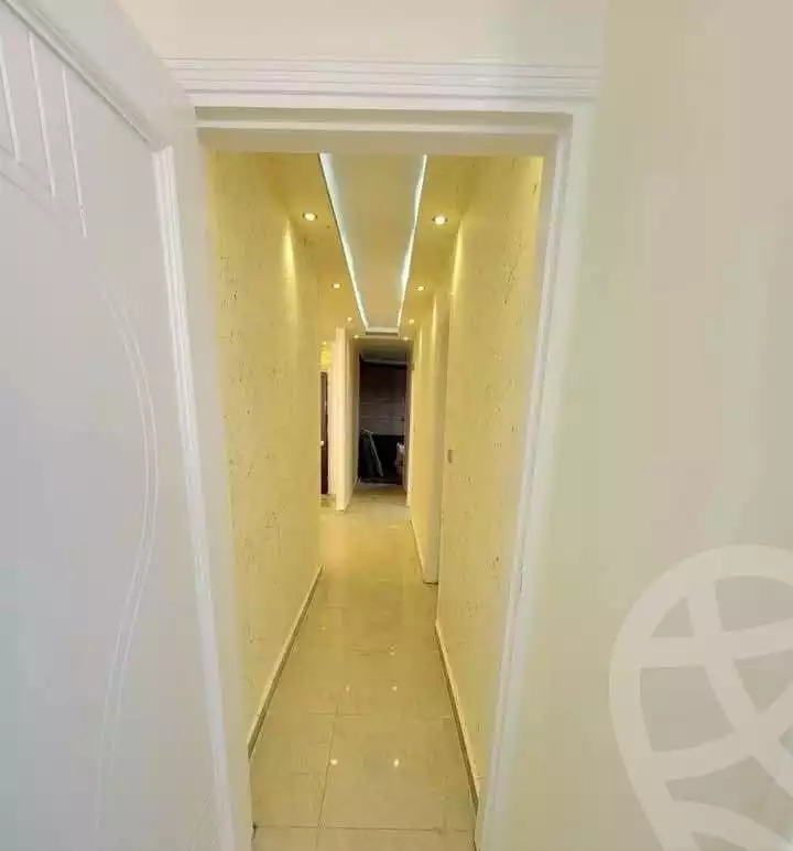 https://aqarmap.com.eg/ar/listing/5902367-for-sale-alexandria-mht-lrml-el-sultan-hussein