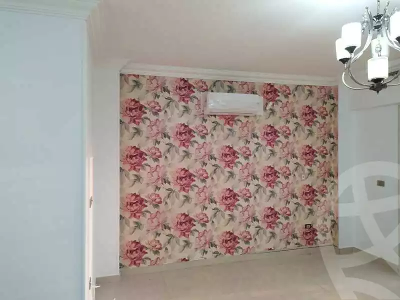 https://aqarmap.com.eg/en/listing/5902949-for-rent-cairo-6th-of-october-compounds-pyramids-walk