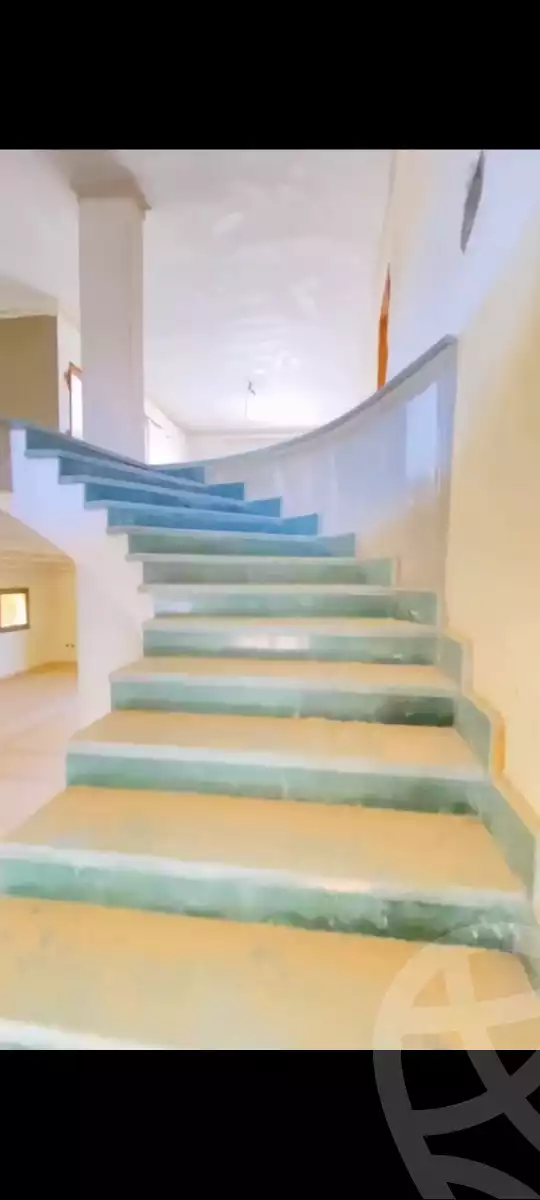 https://aqarmap.com.eg/ar/listing/5903908-for-sale-cairo-al-oubour-compounds-golf-city