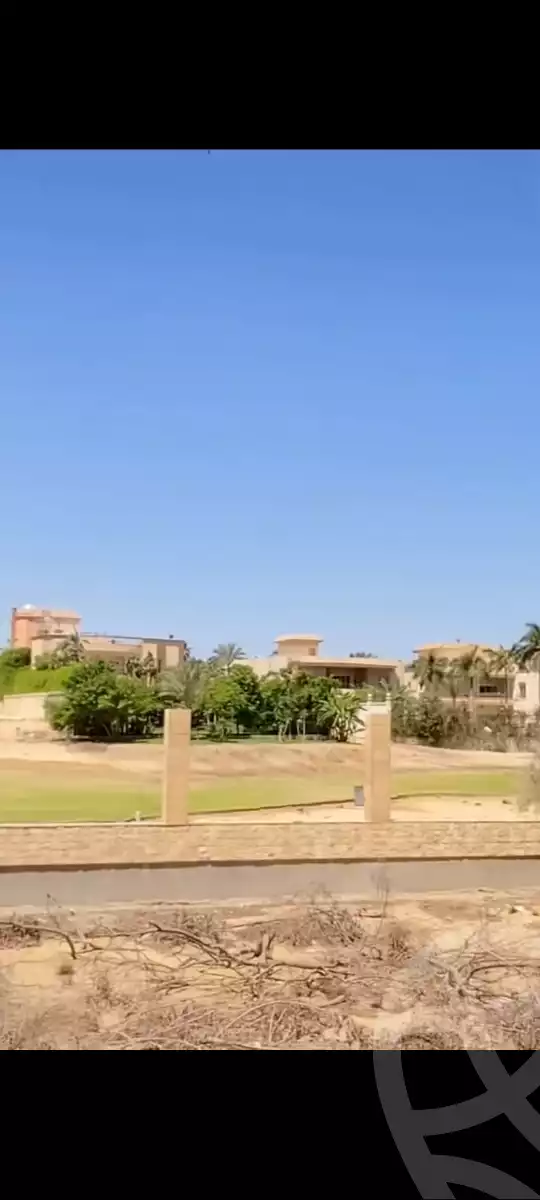 https://aqarmap.com.eg/ar/listing/5903908-for-sale-cairo-al-oubour-compounds-golf-city