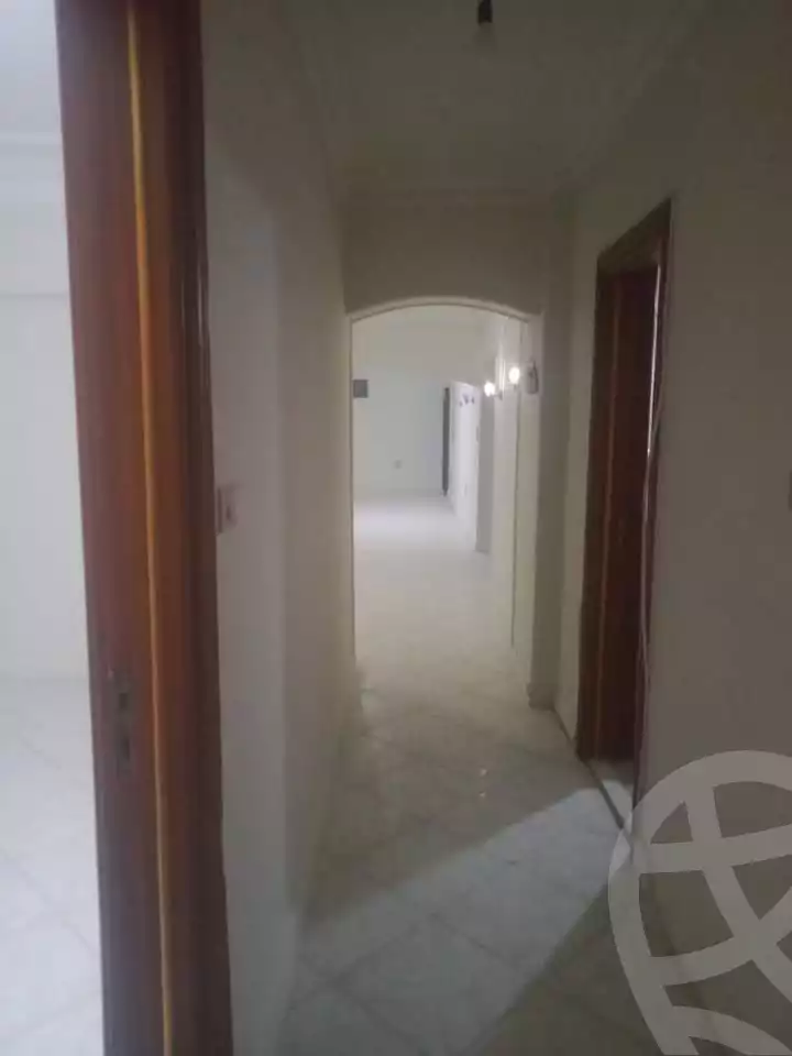 https://aqarmap.com.eg/ar/listing/5905259-for-sale-cairo-mokattam-lhdb-l-ly-el-naforah-square