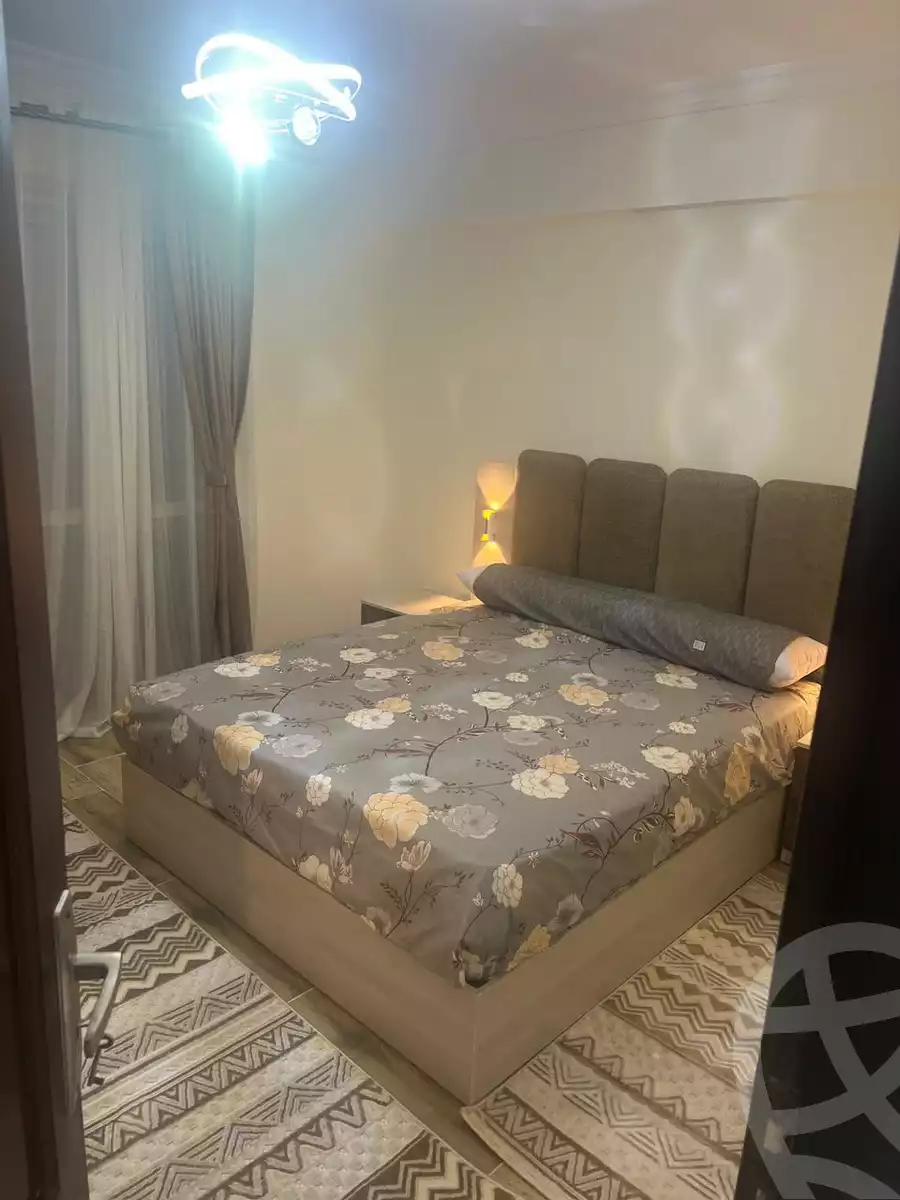 https://aqarmap.com.eg/en/listing/5905283-for-rent-cairo-el-sheikh-zayed-city-compounds-jn-zyd
