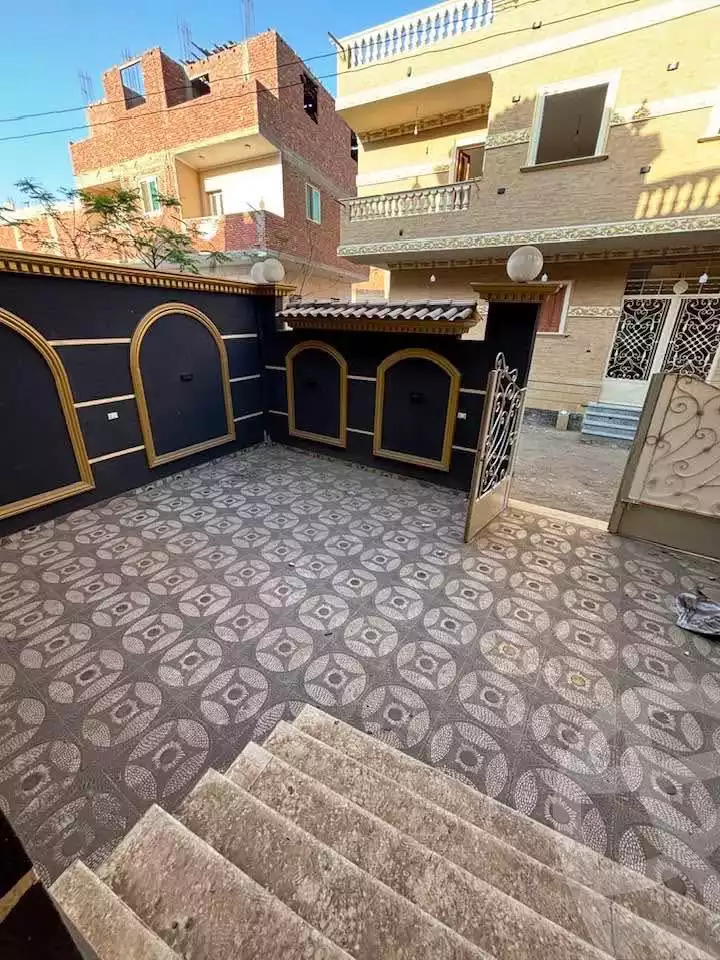 https://aqarmap.com.eg/ar/listing/5905565-for-sale-qalyubia-qlioub-blqs