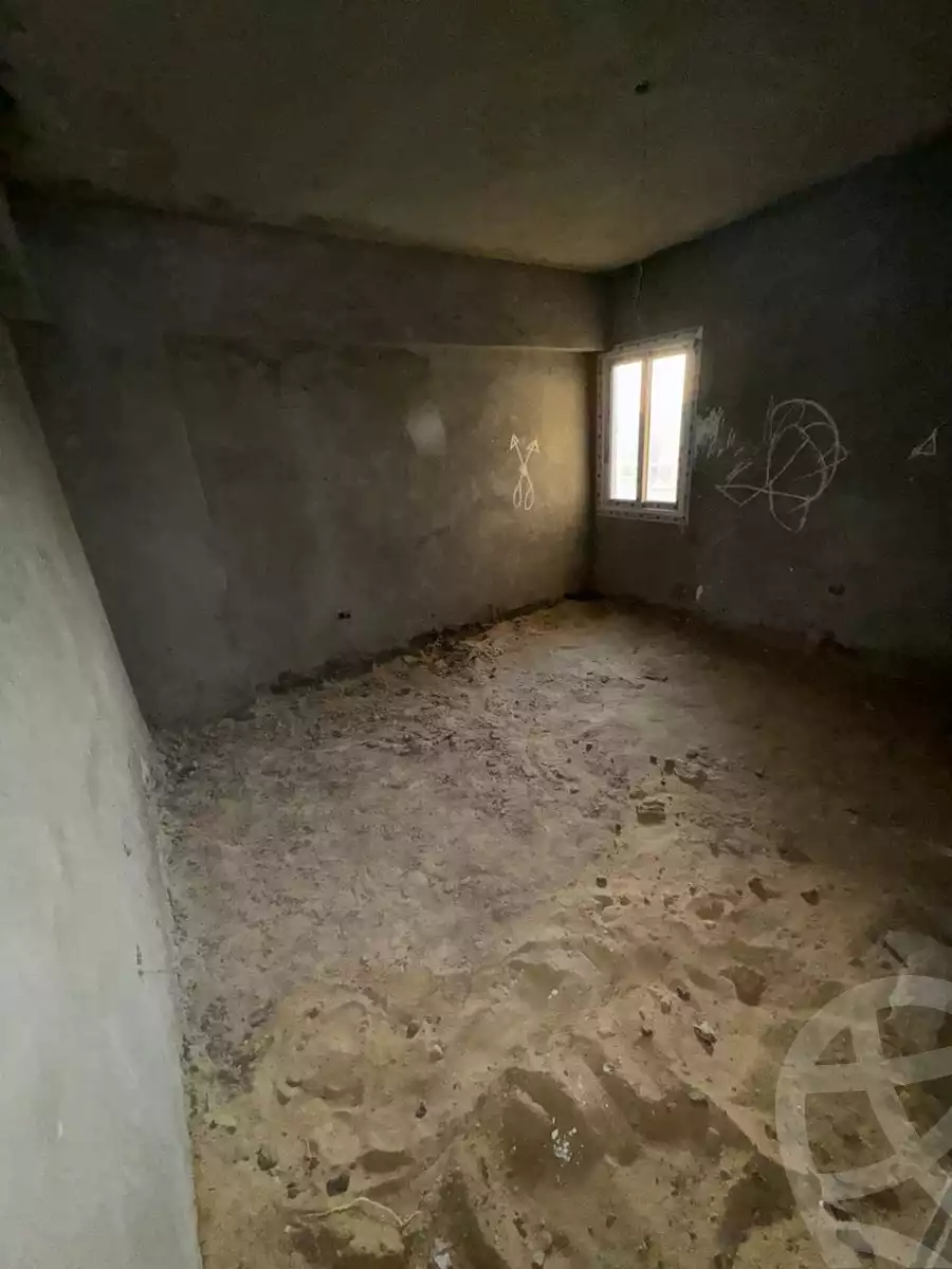 https://aqarmap.com.eg/en/listing/5906307-for-sale-cairo-new-cairo-compounds-silver-palm