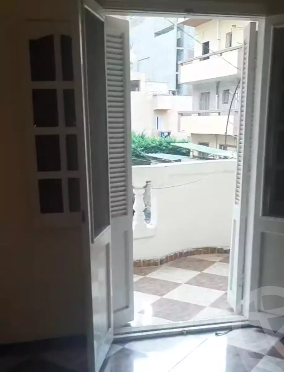 https://aqarmap.com.eg/ar/listing/5906465-for-sale-alexandria-l-jmy-lbytsh-el-saleheen-mosque-st