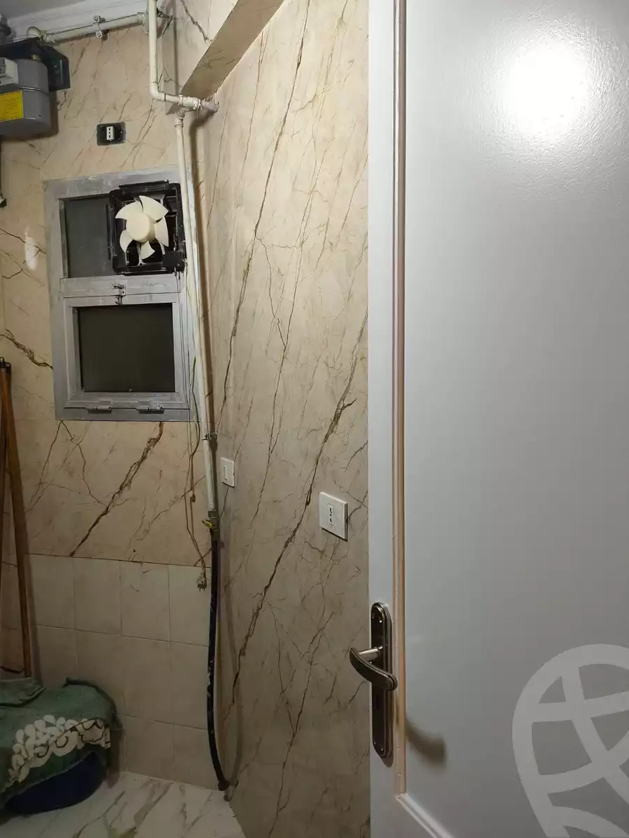 https://aqarmap.com.eg/en/listing/5907463-for-rent-cairo-new-cairo-lrhb-city-mtdd-lrhb-doctor-ahmed-zewail-st