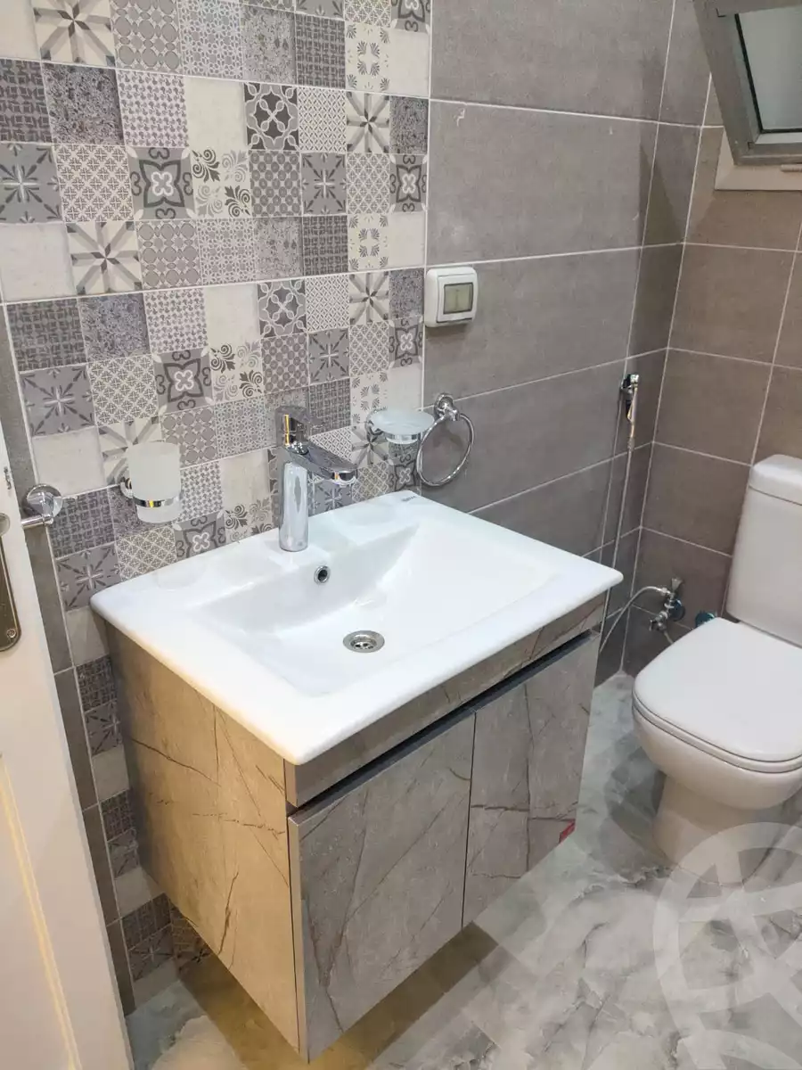 https://aqarmap.com.eg/en/listing/5907463-for-rent-cairo-new-cairo-lrhb-city-mtdd-lrhb-doctor-ahmed-zewail-st