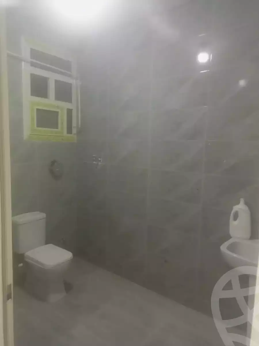 https://aqarmap.com.eg/ar/listing/5909296-for-sale-cairo-helwan-hadayek-helwan-el-khashab-canal