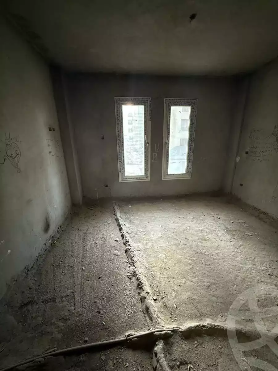 https://aqarmap.com.eg/en/listing/5909910-for-sale-cairo-new-cairo-compounds-paradise