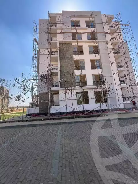 https://aqarmap.com.eg/en/listing/5909632-for-sale-cairo-el-sheikh-zayed-city-lshykh-zyd-ljdyd-west-view-residence-hdp