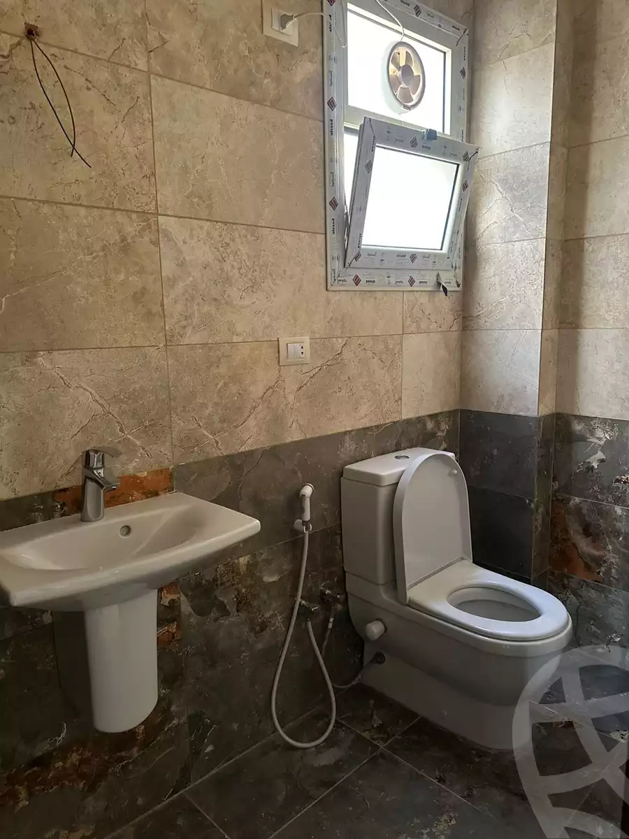 https://aqarmap.com.eg/en/listing/5910168-for-rent-cairo-new-cairo-90th-street-auc