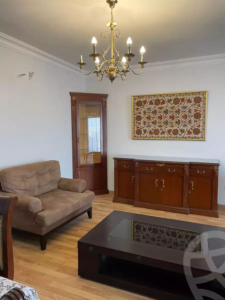 https://aqarmap.com.eg/en/listing/5910181-for-rent-cairo-new-cairo-compounds-mountain-view-hyde-park