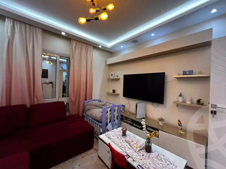 https://aqarmap.com.eg/en/listing/5910785-for-sale-cairo-mokattam-el-hadabah-el-wosta-compounds-family-home