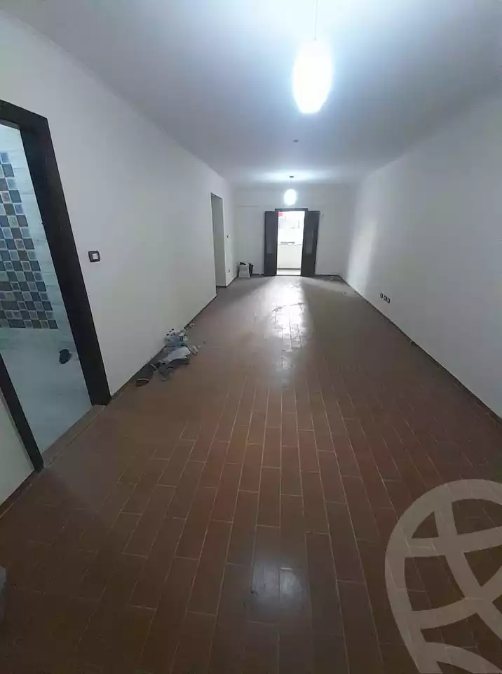 https://aqarmap.com.eg/en/listing/5912844-for-rent-alexandria-shds